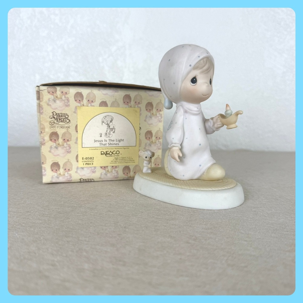 Precious Moments Jesus Is The Light That Shines Figurine E-0502 1983‎ Enesco Box
